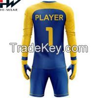 Broght Color Soccer Uniform Braethable Soccer Uniform