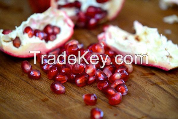 Natural pomegranate peel and powder