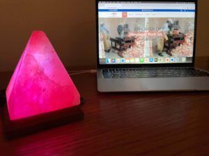 Pyramid salt lamp