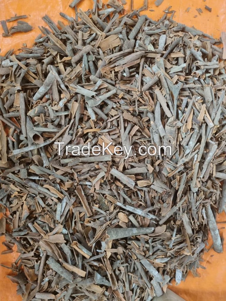 NATURAL BROKEN CASSIA/CINNAMON (Not cutting) good quality