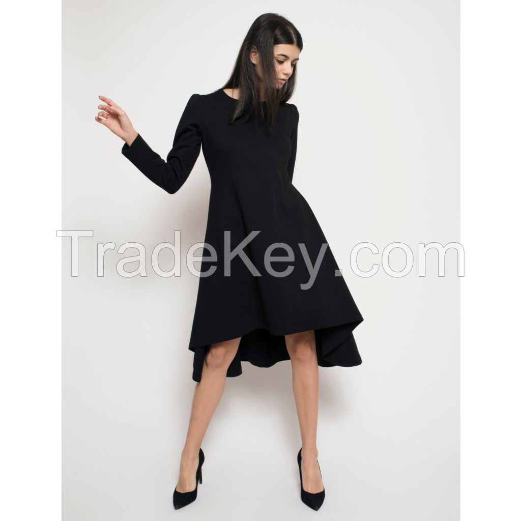 Best quality flared dress with long sleeves, gathered shoulders and rounded hem