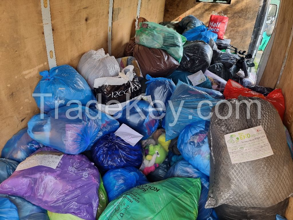Original door to door collection of used clothing and shoes