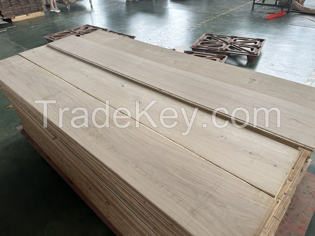 Oak Engineered wood flooring, stock for sale, 2200x260x14/3