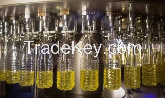 We sell Refined Sunflower oil (grade P in bulk)