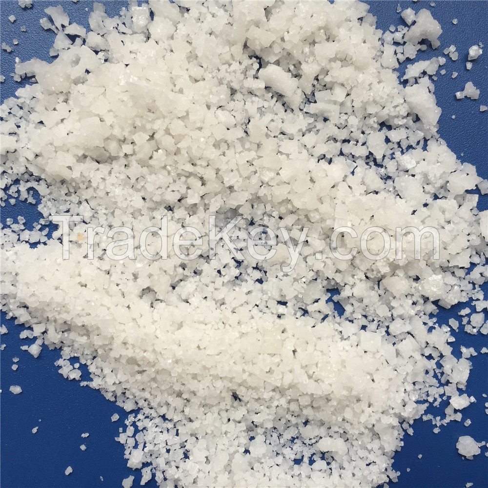 Sodium chloride road salt NaCl for snow melting