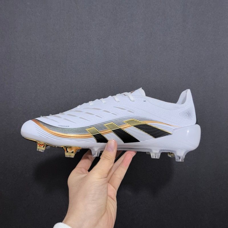 Newest style soccer boots wholesale cheap football botas cleats lightweight men's football soccer shoes  buyers of shoes shoes buyers g5 sneaker j3 shoes