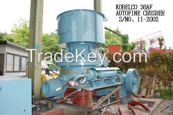 USED "KOBELCO" MODEL 36AF AUTOFINE CRUSHER S/NO. 11-2002 WITH HYDRAULIC OIL TANK & OTHER ACCESSORIES