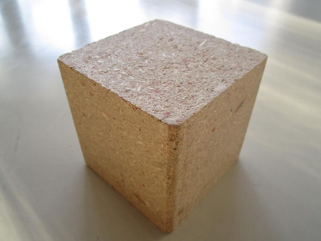 Compressed Chip Block ( pallet block )