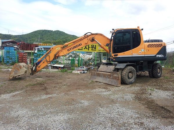 Used Wheeled Excavator