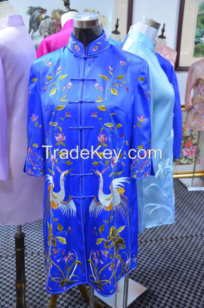 embroidery cheongsam by  hands