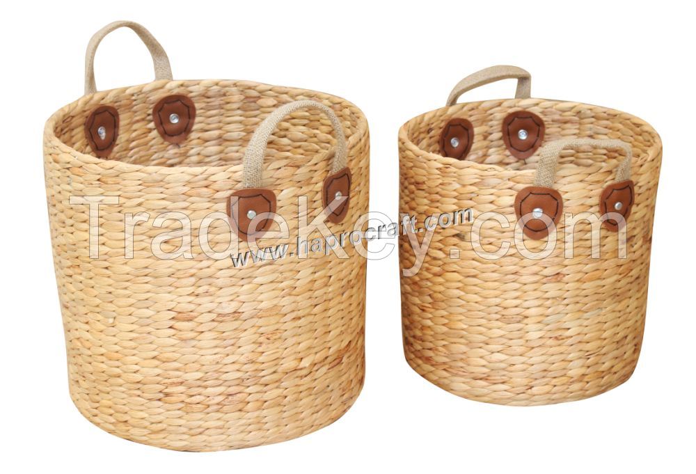 Water hyacinth basket handwoven