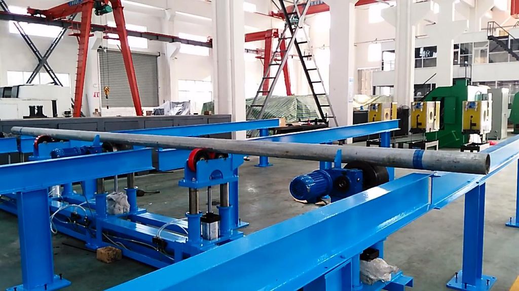 Pipe feeder (pipe loading/feeding/unloading device)  for drill pipe hardbanding machine