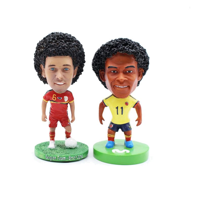 new design OEM gifts crafts resin bobble head doll collection soccer players figurines