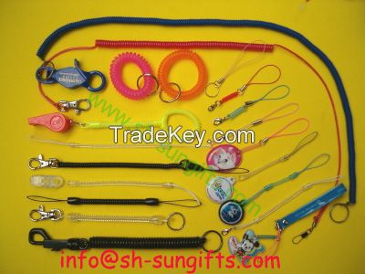 China factory direct plastic colorful stretchable expandable spiral coil key chain with plastic snap clip and metal hook popular spring coil key holders for daily use