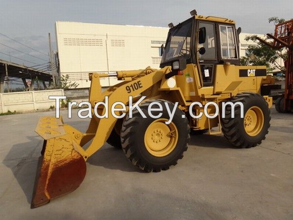 used caterpillar CAT 910E wheel loader