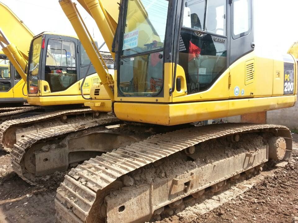 Used Komatsu PC200-7 excavator, used excavator komatsu pc200 for sale