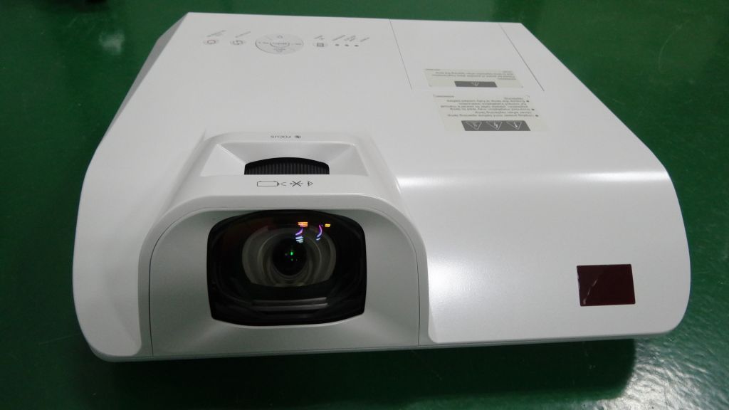 digital projector short throw projector for schools