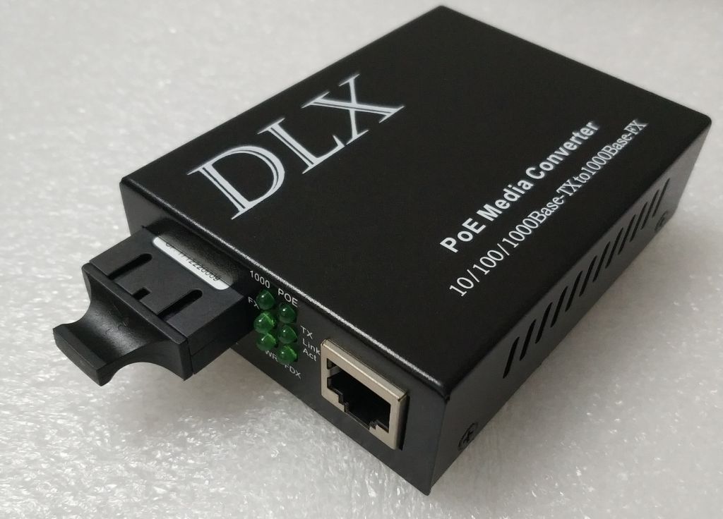 DLX-PFS01-FG Full Gigabit POE Fiber Media Converter(Fiber POE Ethernet Switch)
