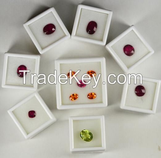 Gem box in white/black color, gemstone display box