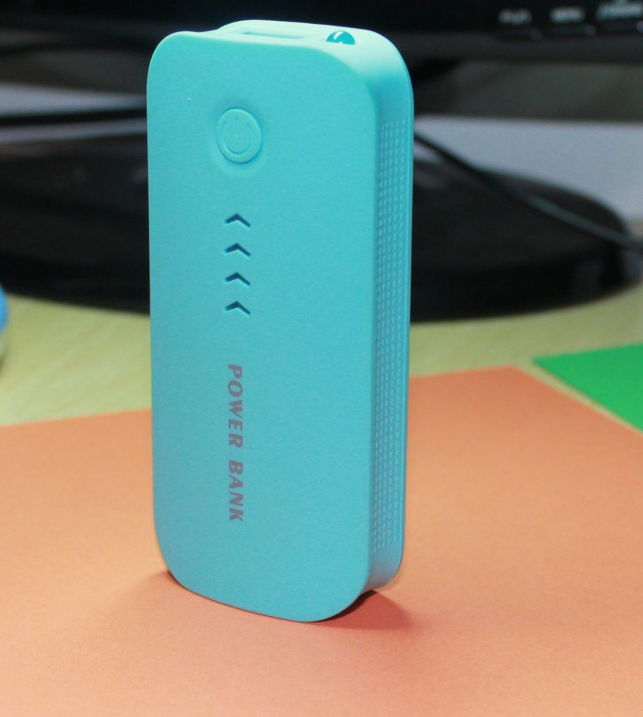 Rubber Mobile Power Bank Pack with LED Illumination 3000-5600mAh