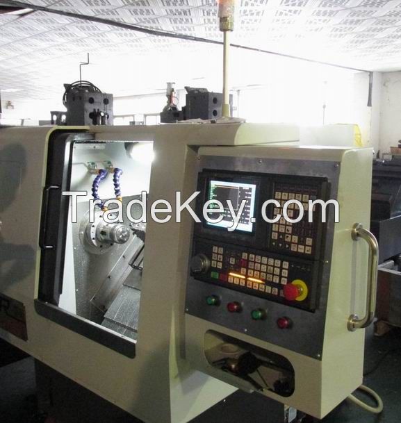 CNC Lathe Machine with good quality and good price