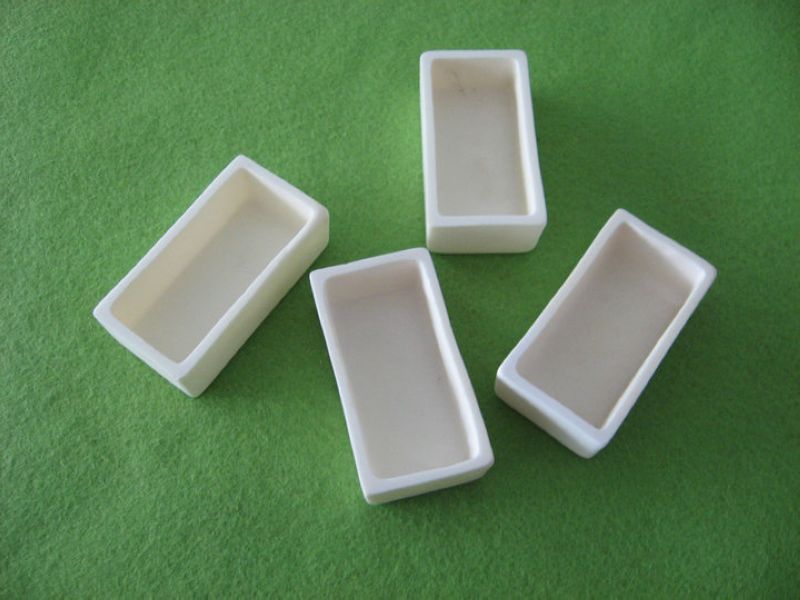 High temperature resistance alumina ceramic boat