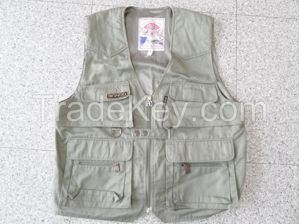 Adult's 4-6 Pockets Fishing Vests, Used Clothing
