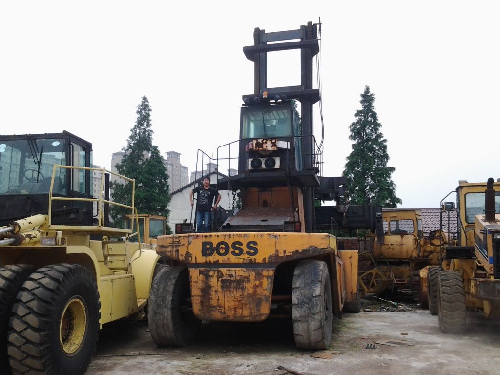 Used Boss 42 ton Forklift