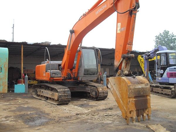 Used Hitachi Crawler Excavator ZX200