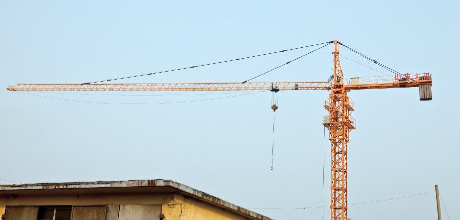 QTZ125 (6015) Tower Crane