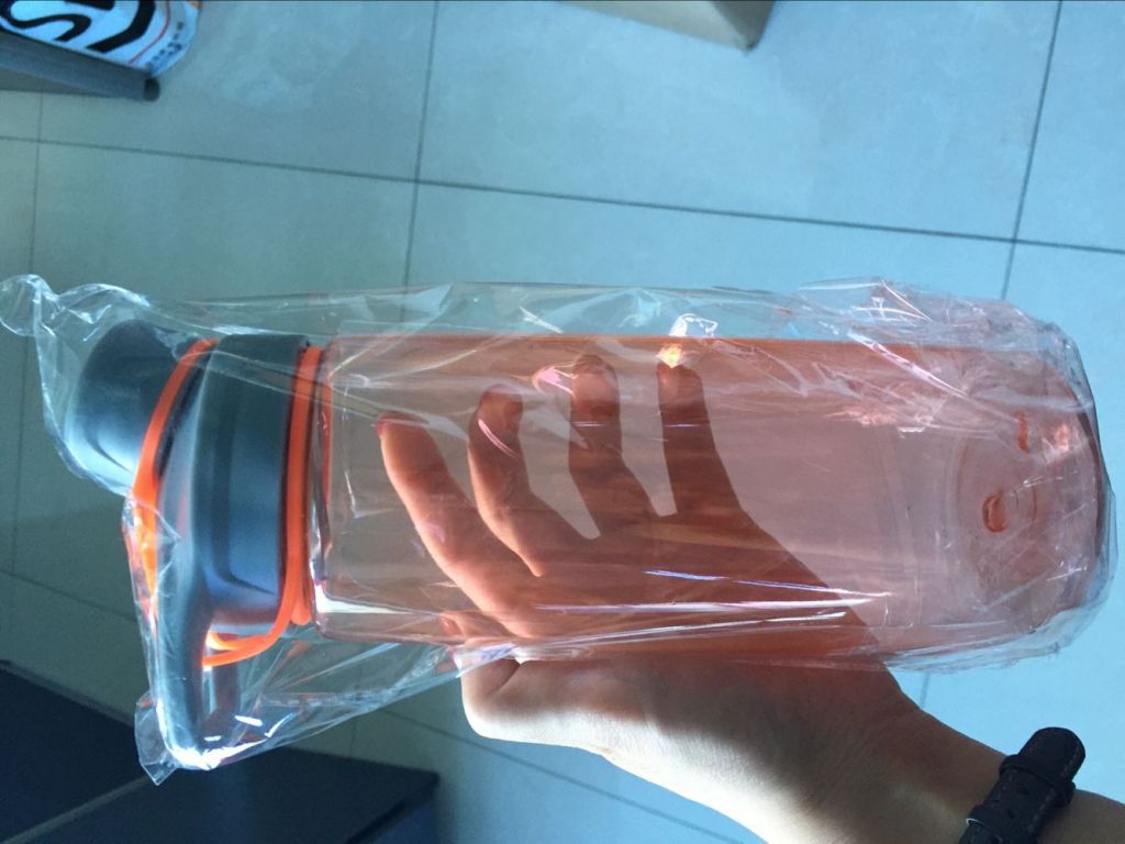 Tritan plastic drinking bottle