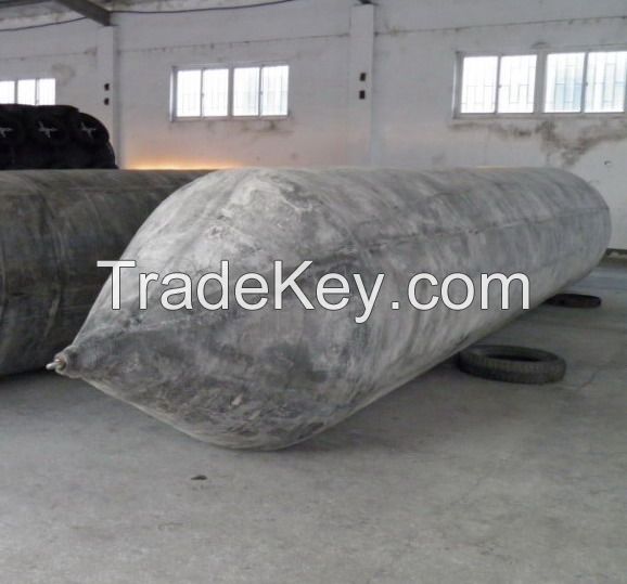 Inflatable rubber airbag for ship lifting and maintenance