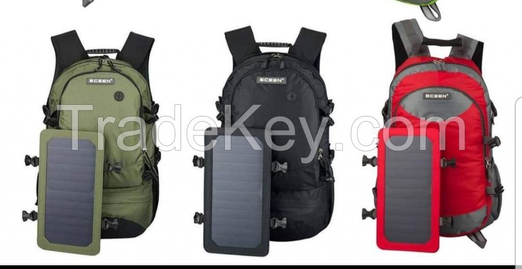 BBWC 30L outdoor backpack green + solar panel + power bank