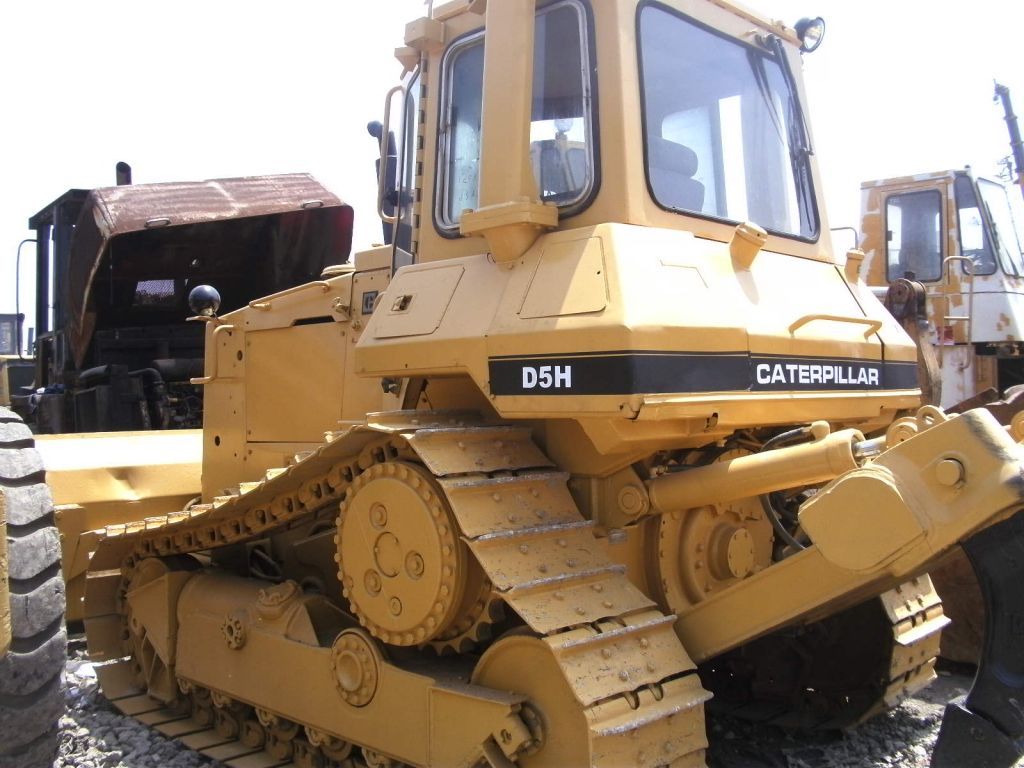 USED CATERPILLAR D5H BULLDOZER  FOR SALE ORIGINAL JAPAN USED CAT BULLDOZER D5H