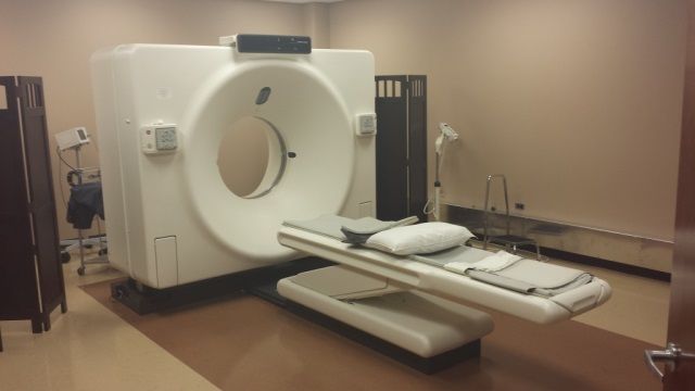 GE HighSpeed QXI 4 Slice CT Scanner