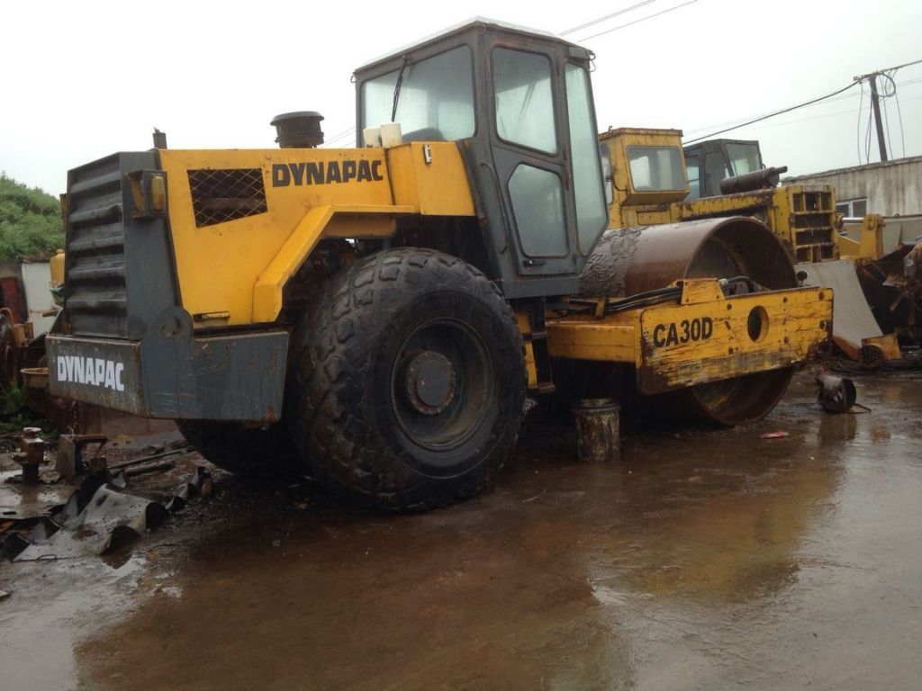 Sell Used Roller Dynapac CA30D