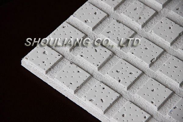 Mineral fibre ceiling tile