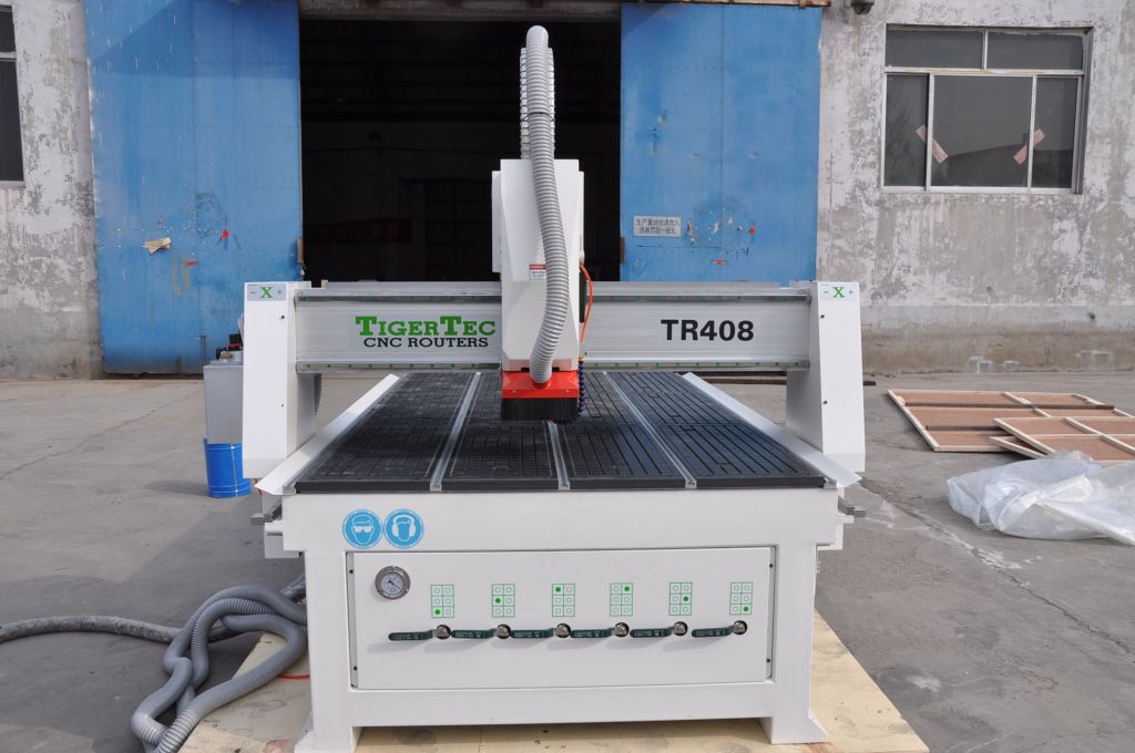 CNC ROUTER TR408