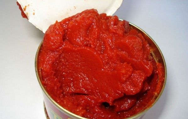 canned tomato paste