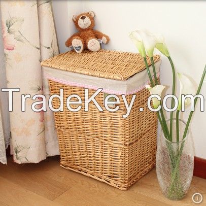 Sell laundry basket. storage basket. wicker barrel.