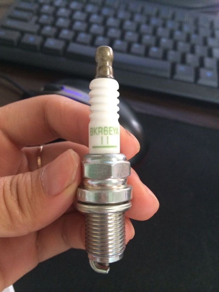 spark plug NGK BKR6ES, BKR6EY-11, BKR5EKB-11