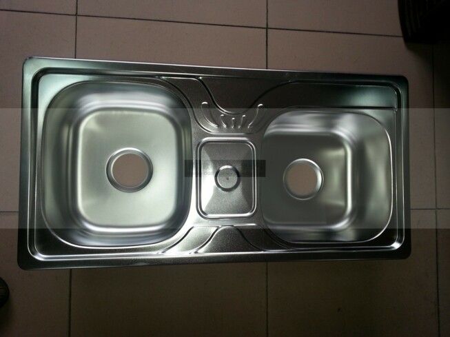 Stainless Steel Kitchen Sink