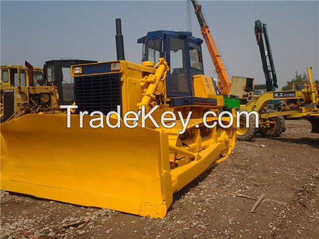 USED komatsu Manual  dozer with 170kw   (D85-18 )