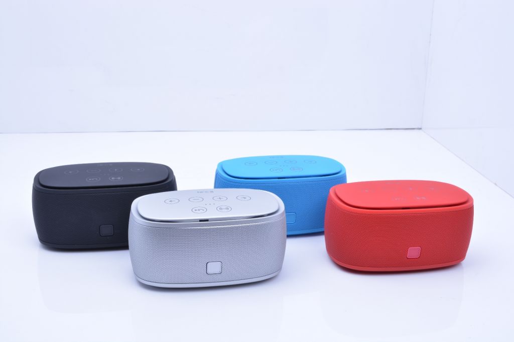 latest NFC mini bluetooth stereo V4.0 speaker