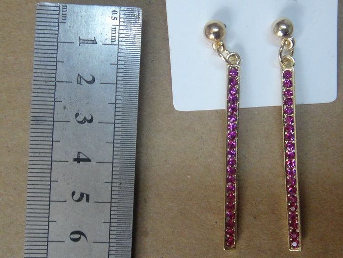 long stick casting post earring with pave stones