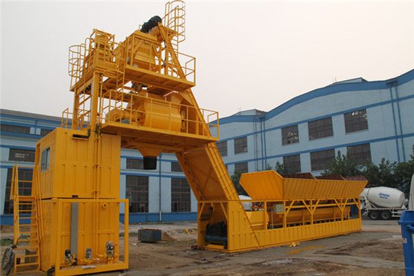 Mobile concrete mixing plant