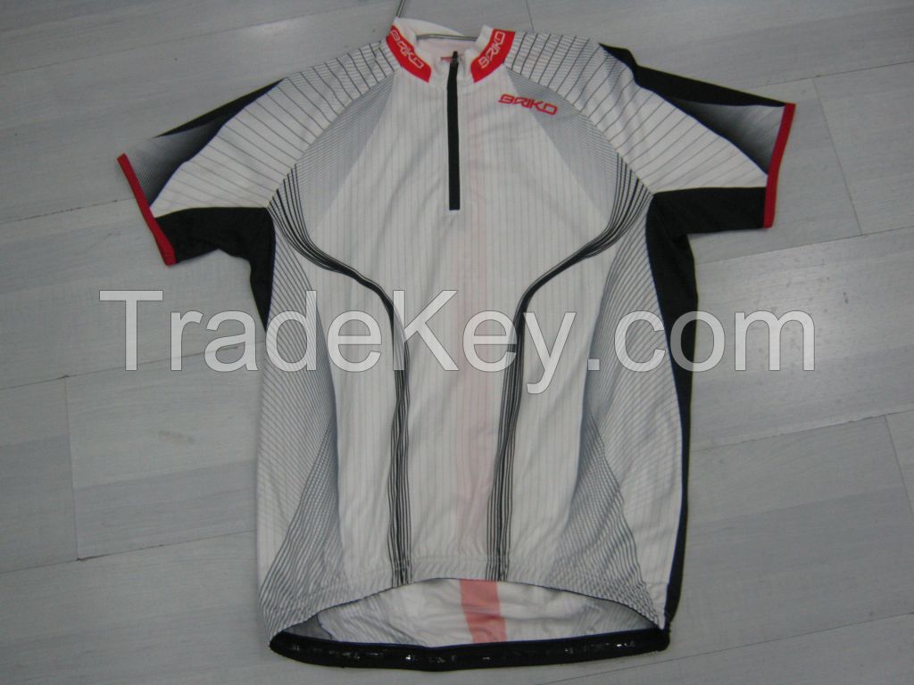 100% polyester cycling T-shirt