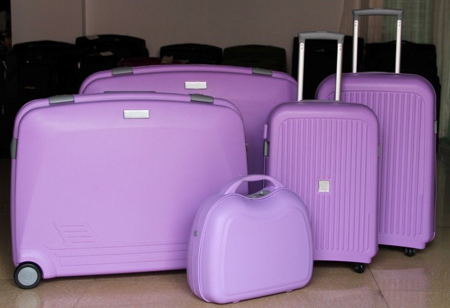 Popular Multipurpose Light Purple PP Hard Shell Case Combination 2 Hard Suitcases 2 Trolley Luggages 1 Cosmetic Bag