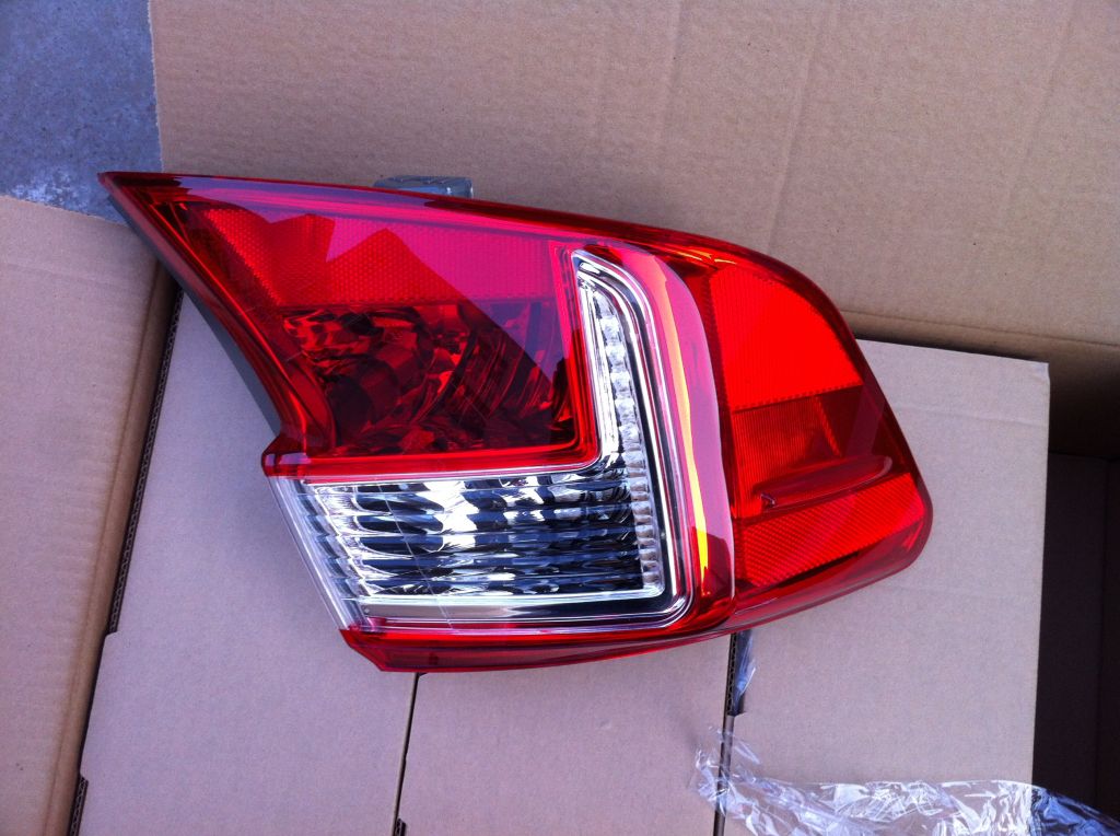 TAIL LAMP TAIL LIGHT BACK LAMP AUTO SPARE PARTS CAR ACCESSORIES FOR TOYOTA CAMRY 2012 L 81561-06490 R 81551-06490