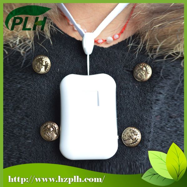 mini personal carry DC 3V necklace Ionizer Air purifier